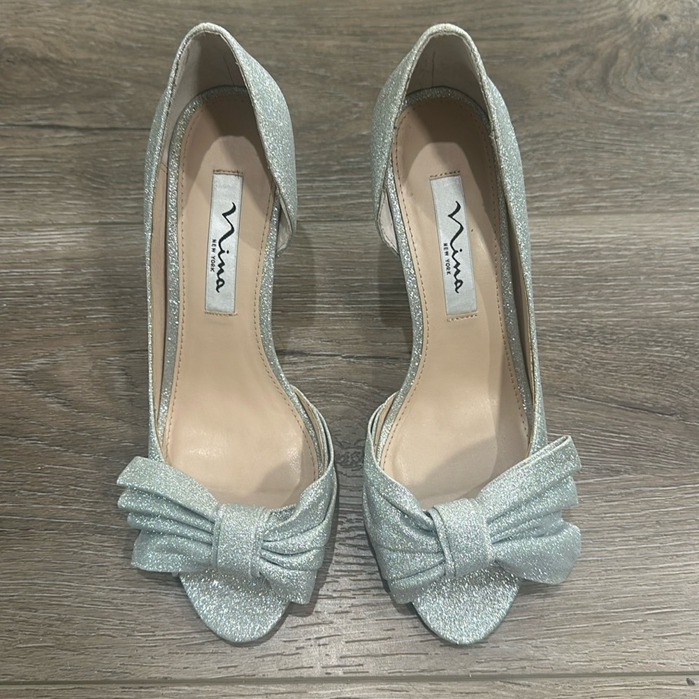 Nina Silver Glitter Heels, size 7.5 M